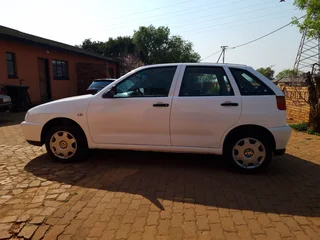 2000 Volkswagen Polo Hatchback