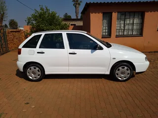 2000 Volkswagen Polo Hatchback