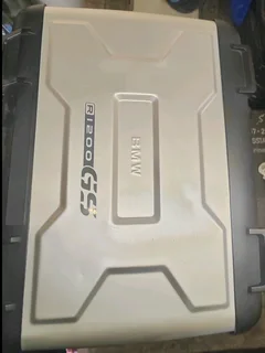 BMW top box with bracket