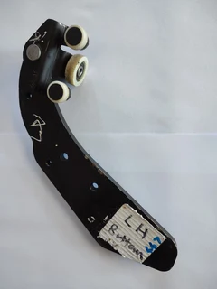 MERCEDES Vito USED LOWER/BOTTOM Sliding Door Runners W447