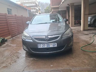 Opel Astra J 1.4T 2013 Model