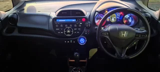 2012 Honda Jazz 1.3 iVTEC HYBRID AUTOMATIC (7-spd CVT) *117 00KMS* long range 22kms/1l petrol 179nm