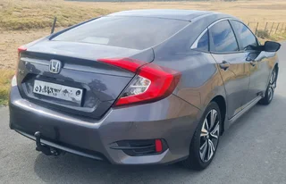 2017 Honda Civic 1.8 iVtec Exec **Automatic paddle shift* 71 000kms