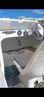 Arrowhead with 15hp 4stroke motor