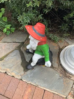 Gnomes - Ad Posted By Kungerer