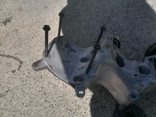 Nissan np200 aircon and power steeering bracket