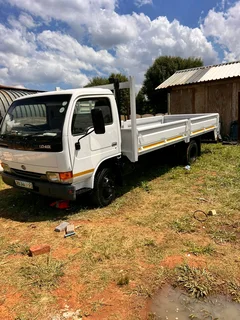 2007 Nissan UD40 For Sale