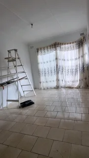 UNIT 11 - CROSSMOOR : OUTBUILDING TO LET