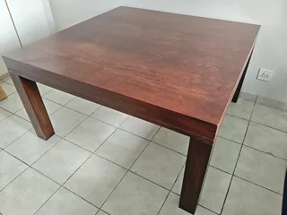 8 seater dining table
