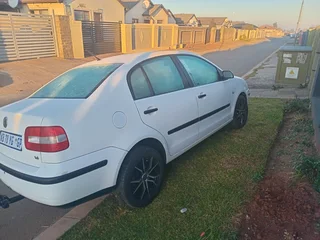 2004 Volkswagen Polo Sedan