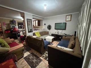 5 Bedroom House for Sale in Wyebank