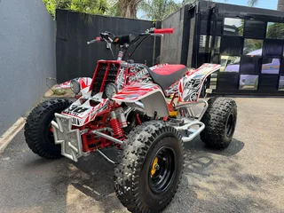 2005 Yamaha Banshee YFZ 350cc 2 Stroke Fully loaded