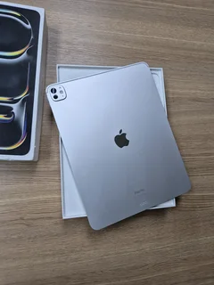 IPad Pro 13-Inch M4 Chip 256GB WiFi Silver (CASH or SWAP