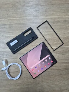 Samsung Galaxy Z Fold 6 | Good As New | CASH or SWOP