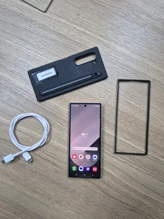 Samsung Galaxy Z Fold 6 | Good As New | CASH or SWOP