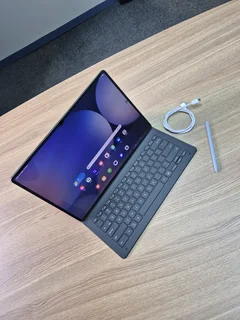 Samsung Galaxy Tab S10 Ultra 5G with Keyboard (CASH or SWAP)