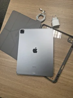 iPad Pro 12.9-Inch 6th Gen M2 Chip 128GB WiFi and Cellular (CASH or SWAP)