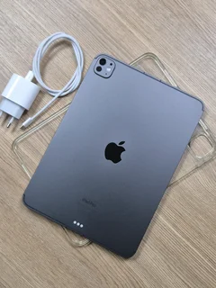 iPad Pro 11-Inch M4 Chip 1TB WiFi and Cellular (CASH or SWAP)