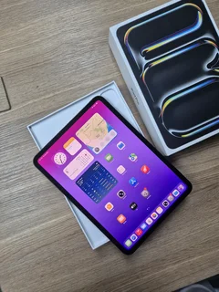 iPad Pro 11-Inch M4 Chip 256GB WiFi and Cellular (CASH or SWAP)