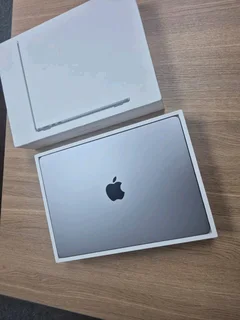 Macbook Air M2 Chip | New Condition | Cash Or Trade-in