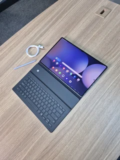 Samsung Galaxy Tab S10 Ultra 5G with Keyboard (CASH or SWAP)
