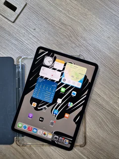 iPad Pro 11-Inch 2nd Gen 256GB WiFi (CASH or SWOP)