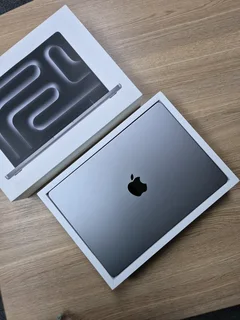 14-Inch MacBook Pro M3 Chip 8GB 512GB (CASH or SWOP)