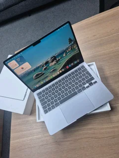 MacBook Air M2 Chip | New Condition | CASH or TRADE-IN