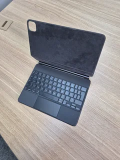 Apple Magic Keyboard for iPad Pro 11-Inch