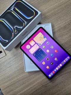 iPad Pro 11-Inch M4 Chip 256GB WiFi and Cellular (CASH or SWAP)