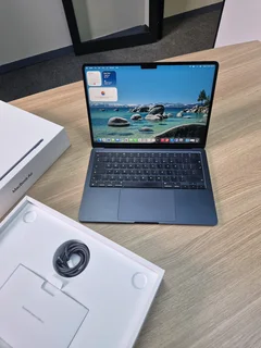 MacBook Air M2 8GB 256GB Midnight (CASH or TRADE-IN)