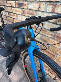 Titan switch sport medium gravel bike with disc brakes