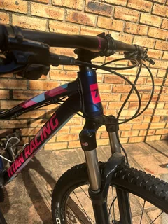 27.5 Titan calypso with air fork