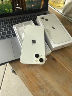 iPhone 13 (128GB) in Excellent Condition &#43; Box &amp; accessories