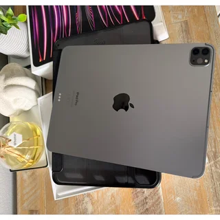 iPad Pro 11 Inch M2 (128GB) WiFi &#43; LTE