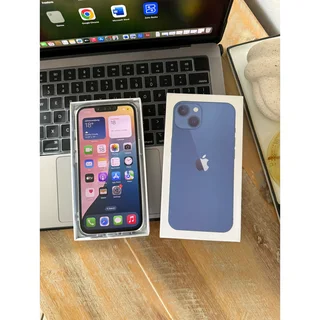 iPhone 13 (128GB) in Excellent Condition + Box & accessories