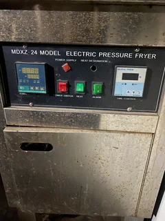MDXZ 24 electric pressure fryer and medium size Coke Fridge
