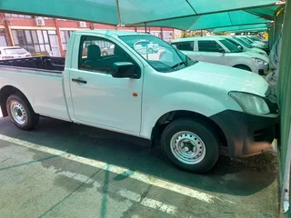 Isuzu KB 250 Diesel 2015.