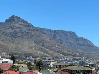 Top Floor penthouse with beautiful Mountain View’s