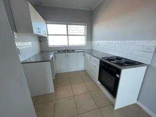 Top Floor penthouse with beautiful Mountain View’s