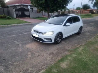 2019 Volkswagen Golf 7 1.0TSi R LINE