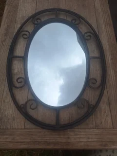 Mirror - Ad posted by Linelle