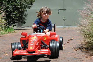 Kid electric car