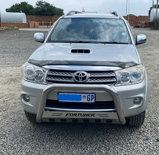 2010 Toyota Fortuner SUV