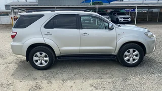 2010 Toyota Fortuner SUV