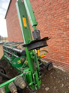 Yield Pro Great Plains YP825A 8 Ry 0.91 Planter.