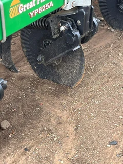 Yield Pro Great Plains YP825A 8 Ry 0.91 Planter.