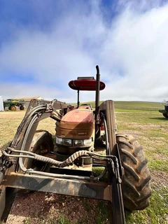 Case JX 95 Oopstasie Trekker met Rovic Laaigraaf,bak en sak.