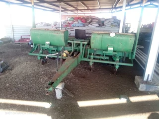 John Deere 7000 Planter 4 Ry 0.91