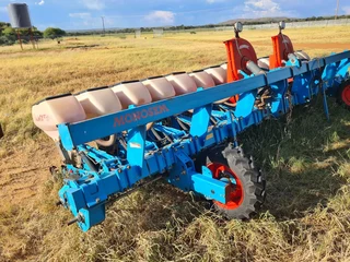 Monosem 15 Ry 0.38 Planter.